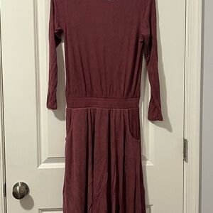 MAROON Ribbed Dress Size XS